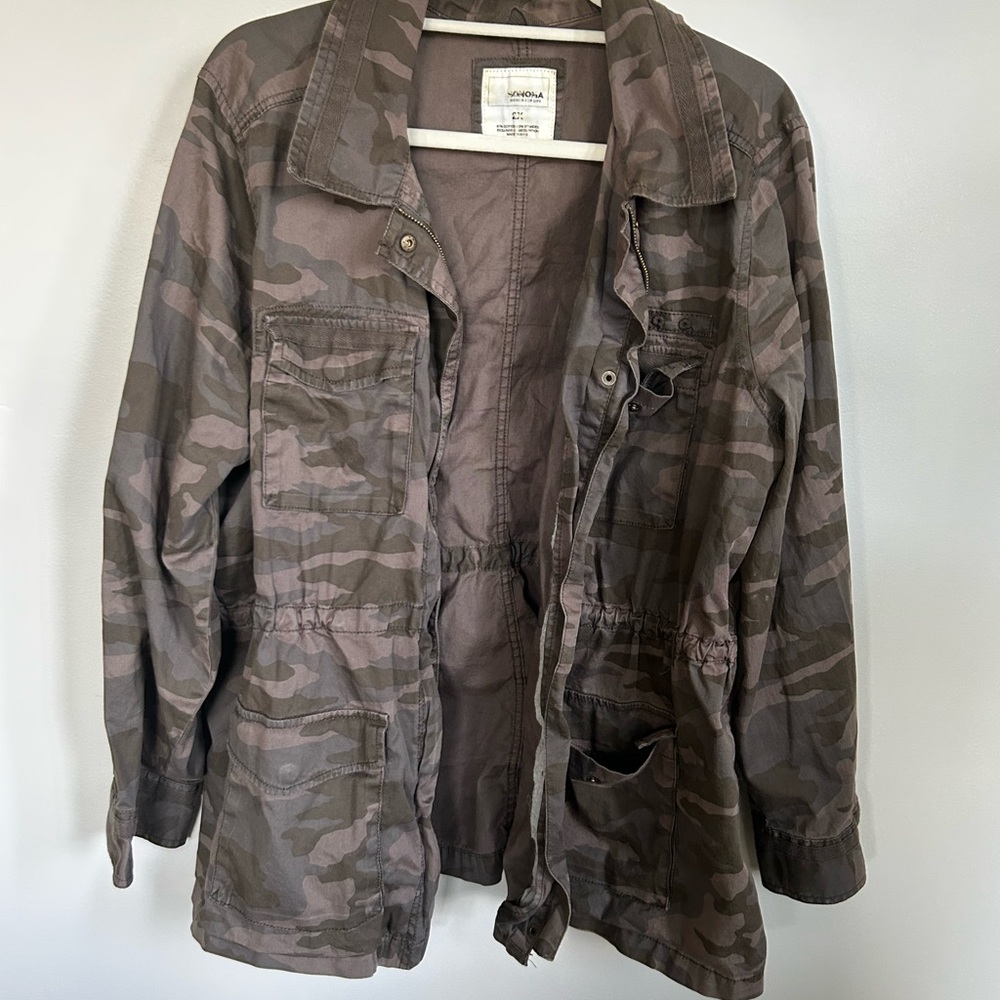 Lightweight fashion Camouflage Utility Jacket in a 2x